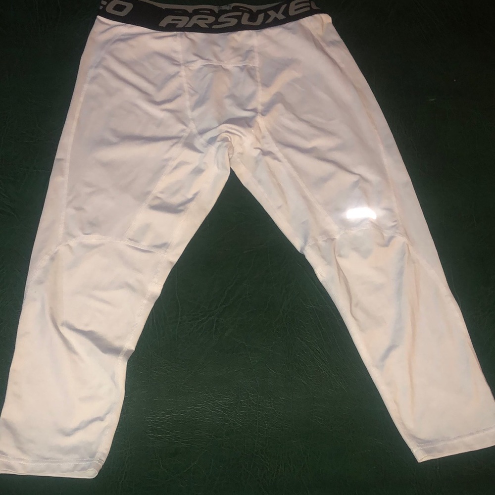 White Arsuxeo tights